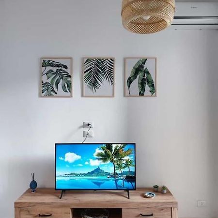 Relax Nel Verde- Giodapi Palm Palermo Luaran gambar